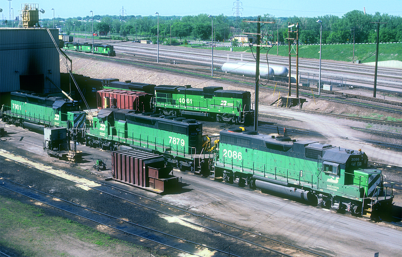 BN GP38-2 2086